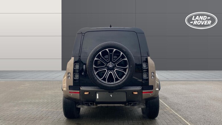 Land Rover Defender 4.4 P635 Octa 110 5dr Auto Petrol Estate